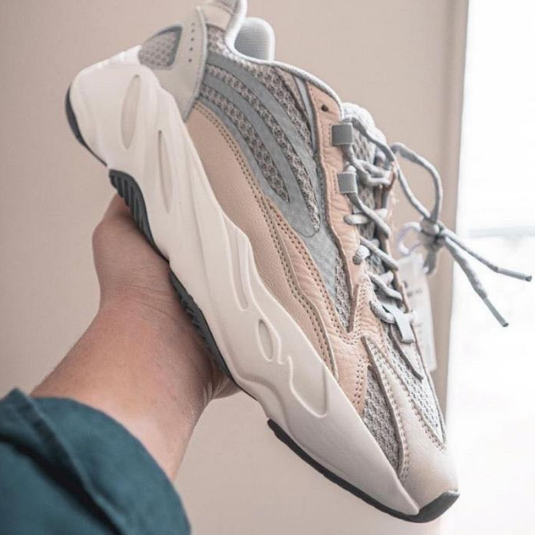 yeezy boost 700 v2 cream