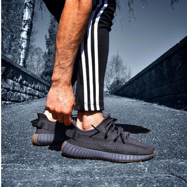 Yeezy 350 V2 Cinder