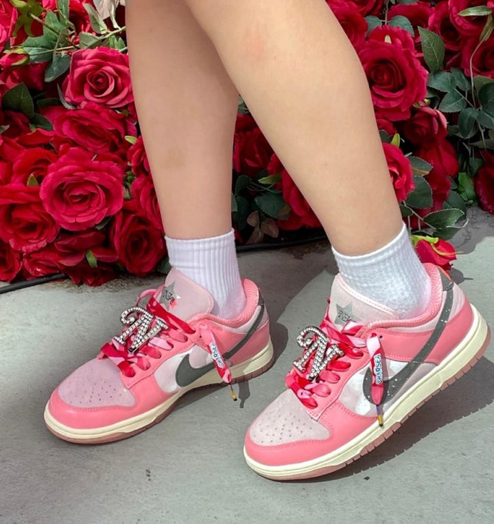 Nike Dunk Low  Barbie