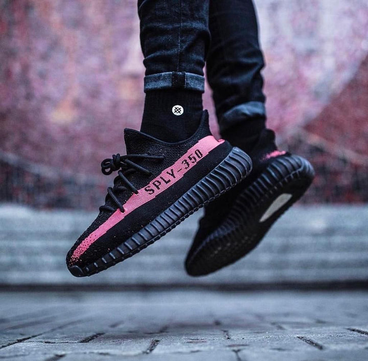 yeezy boost 350 v2 Red